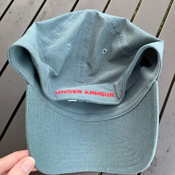Under Armour hat bundle - Picture 2 of 4
